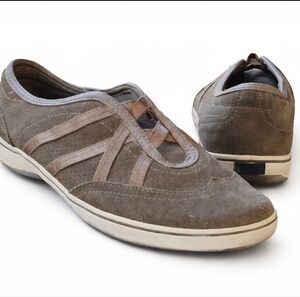 Keds Women's Size 8.5 Brown Suede Slip-On Round Toe Wedge Low Heel Sneakers 